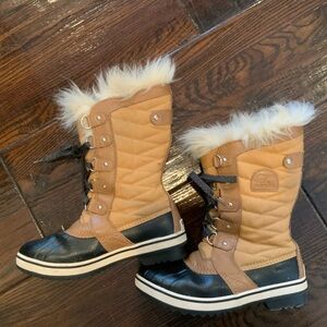 Kids Sorel Joan of Arctic Tofino II Waterproof Boots 4